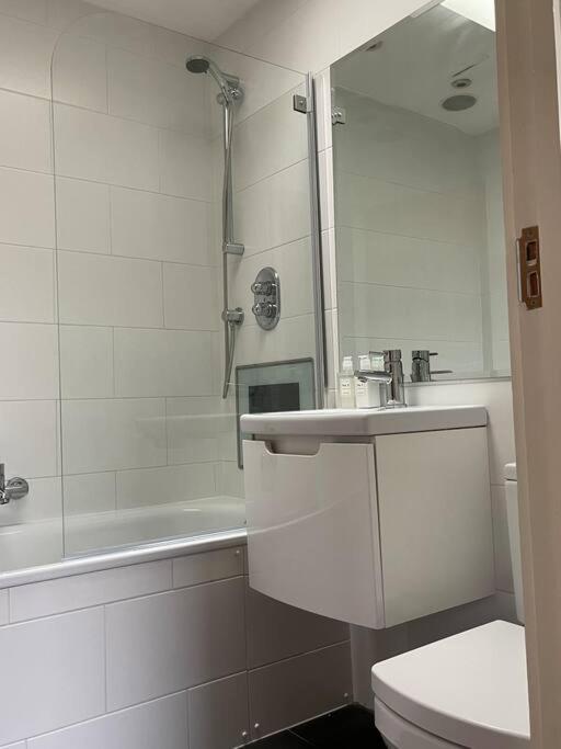 Amazing Apartment Central London Near Tube Station Εξωτερικό φωτογραφία